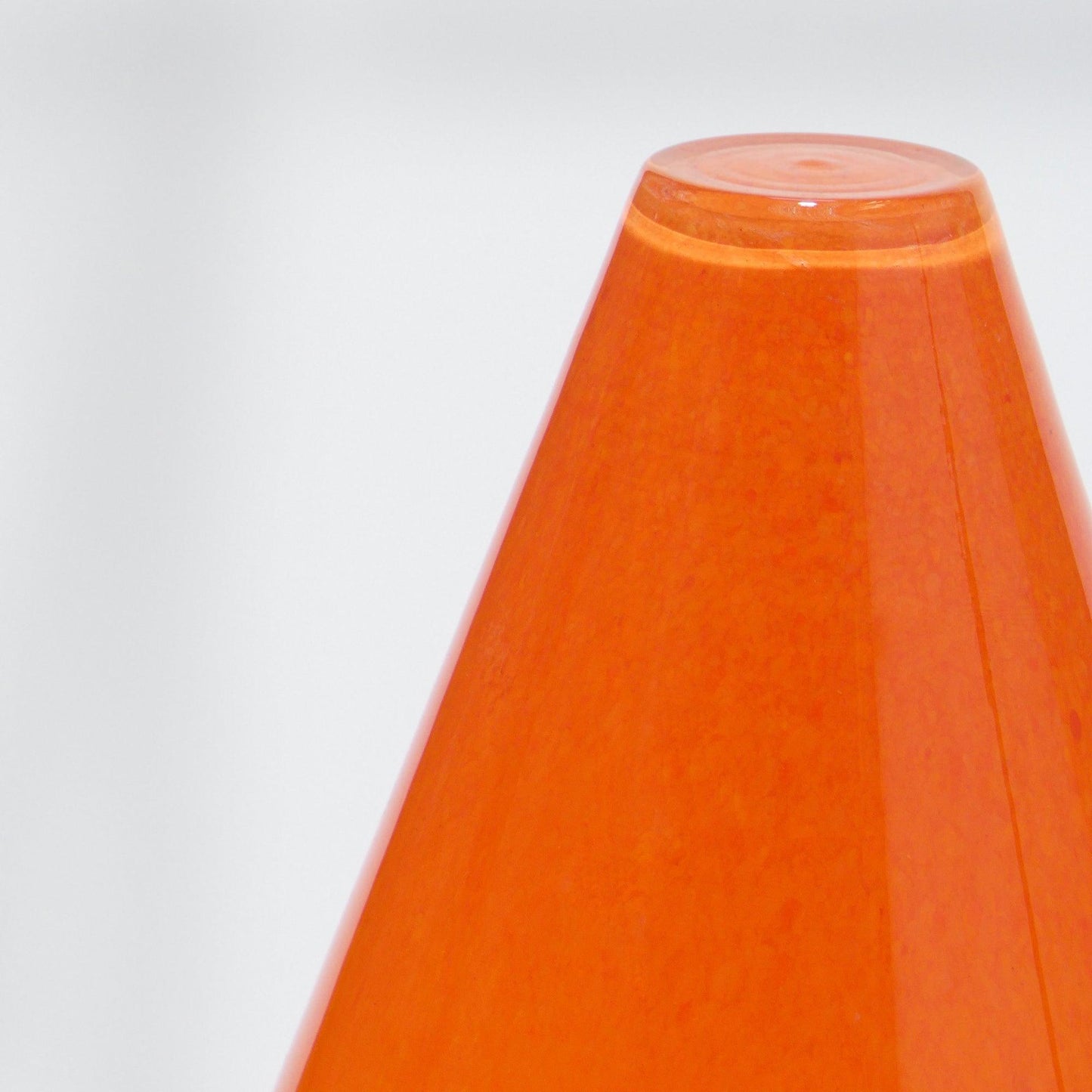 Candeeiro de mesa GEOMETRIC Cone Laranja